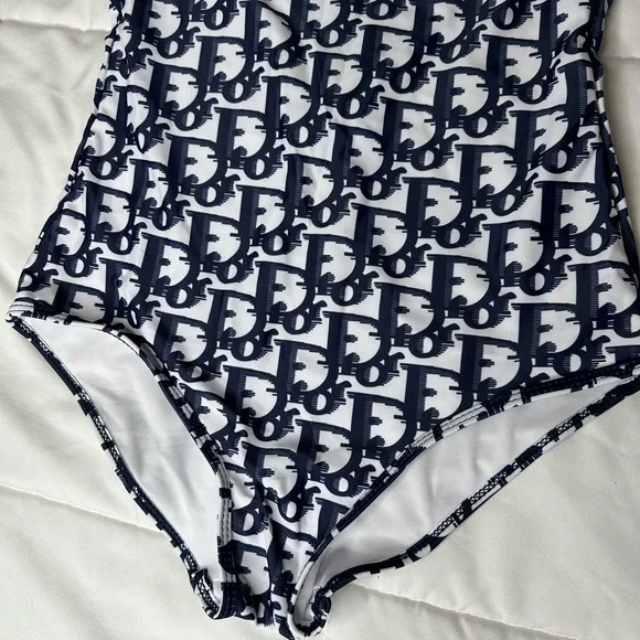 Signature One-Piece Swimsuit Navy and white monogram size XL - Picture 5 of 11